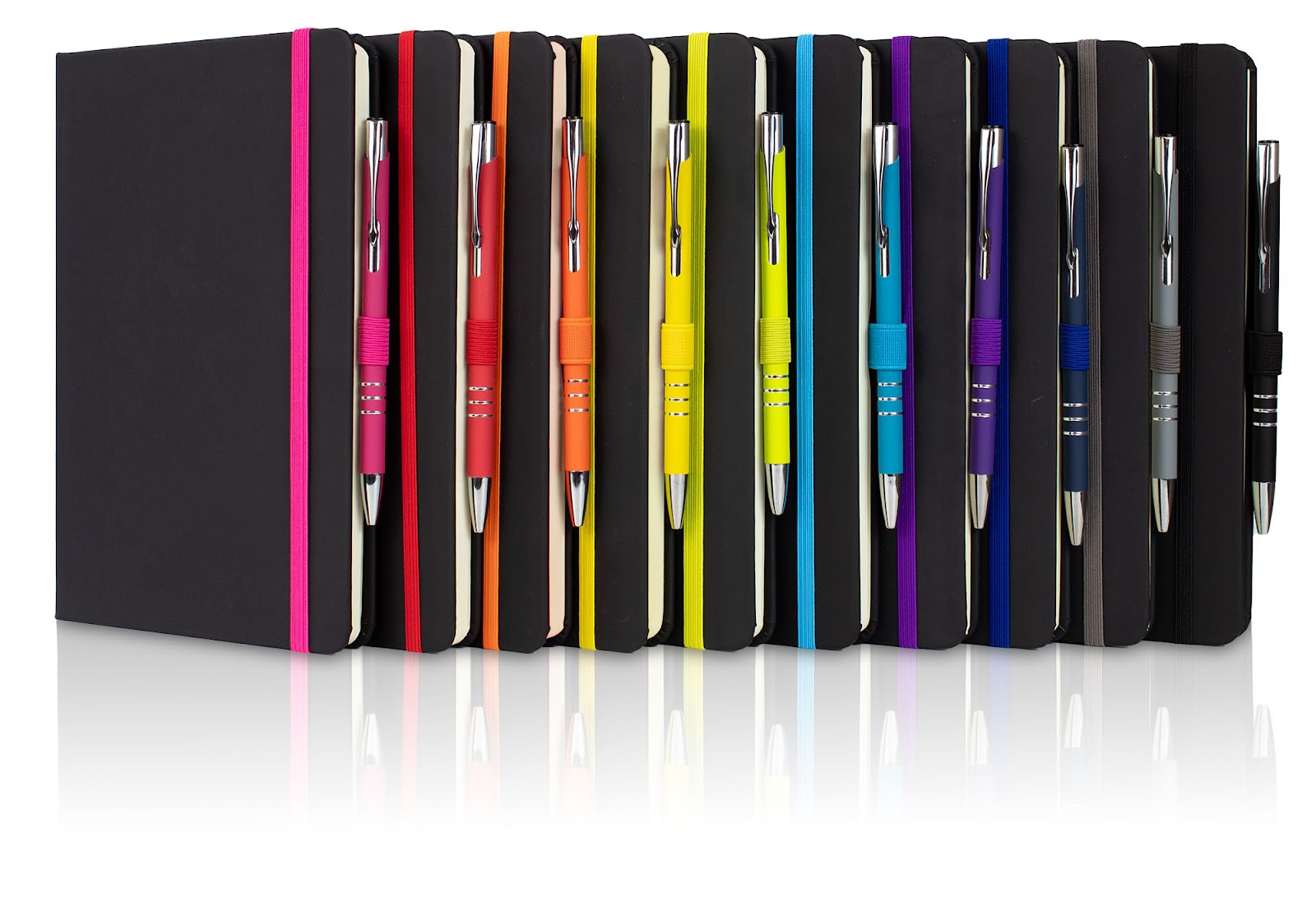 Originals DeNiro A5 – group with pens