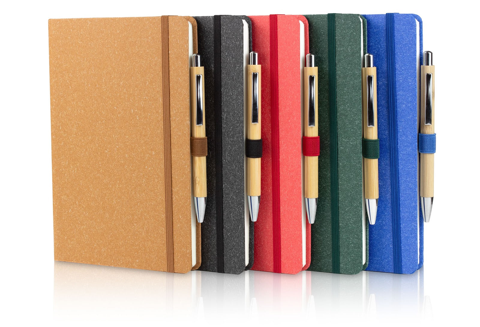 Notes London Envirobook A5 FSC – group with pens